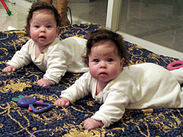 http://www.best-family-photography-tips.com/images/Twins-Final.jpg